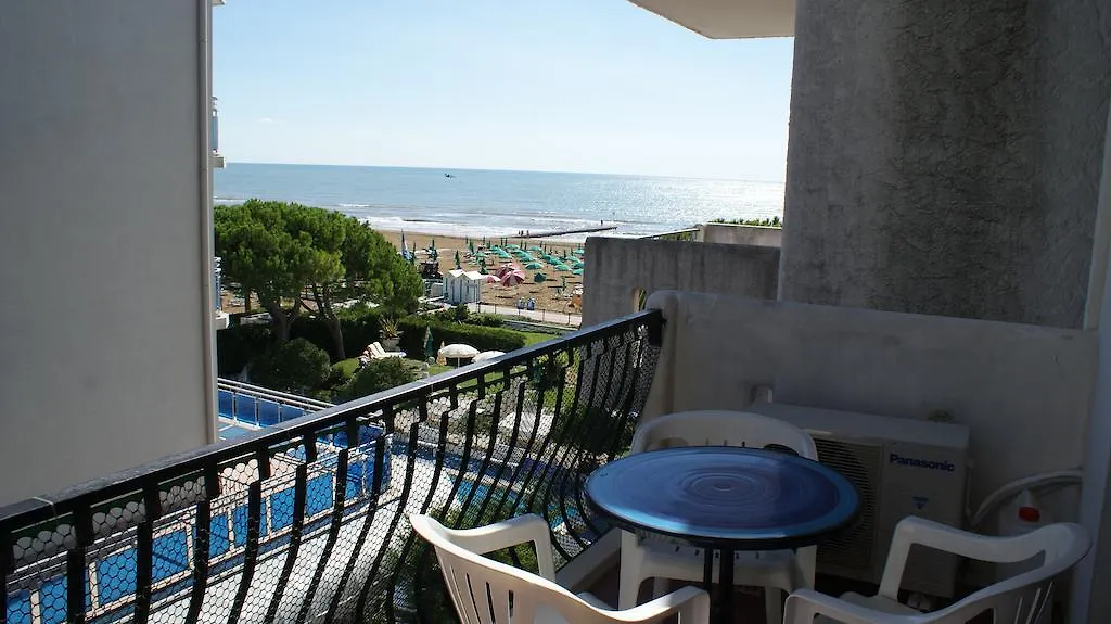 Residence El Palmar Da Colla Lido di Jesolo Apartment